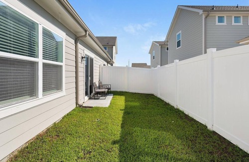 Port Wentworth Apartment | Landing | Spectacular 1BD, Gym, Pool