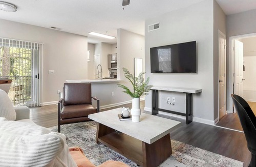 Atlanta Apartment | Landing | Spectacular 1BD, Gym, Clubhouse