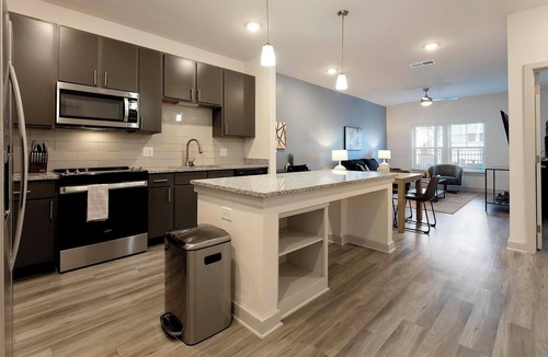 Summerville Apartment | Landing | Stunning 1BD, Gym, Yoga Studio