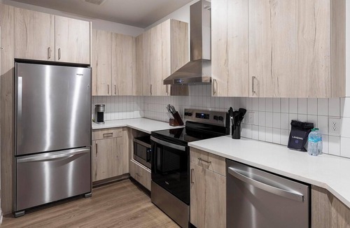 Madison Apartment | Landing | Stunning 1BD, Clubhouse, Gym