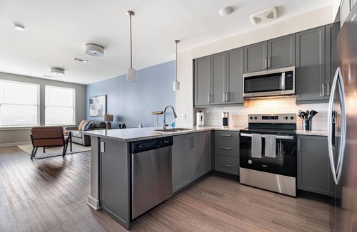 Hitch Village - Fred Wessels Homes Apartment | Landing | Stunning 1BD, Gym, Clubhouse