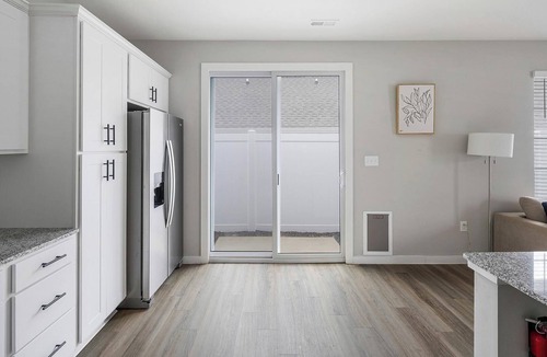 Madison Apartment | Landing | Stunning 1BD, Gym, Courtyard
