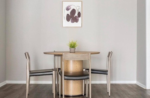 Homewood Apartment | Landing | Stunning 2BD, Gym, Clubhouse