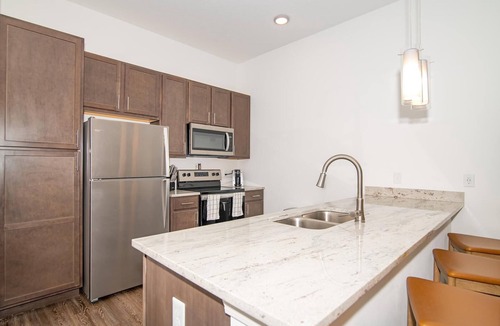 San Marco Apartment | Landing | Stylish 1BD, Clubhouse, Yoga Studio
