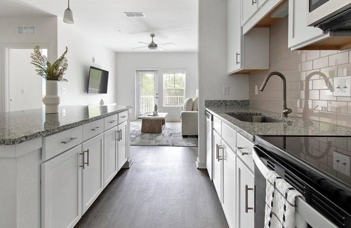 Northside Apartment | Landing | Stylish 1BD, Gym, Clubhouse