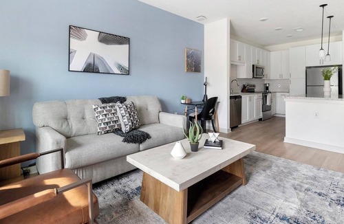 Jacksonville Apartment | Landing | Stylish 1BD, Clubhouse, Gym