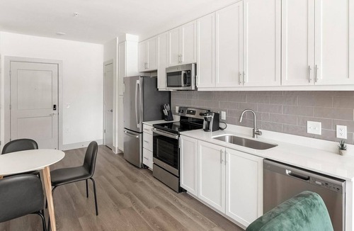 Huntsville Apartment | Landing | Stylish 1BD, Clubhouse, Gym