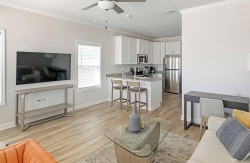 Huntsville Apartment | Landing | Stylish 1BD, Clubhouse, Gym