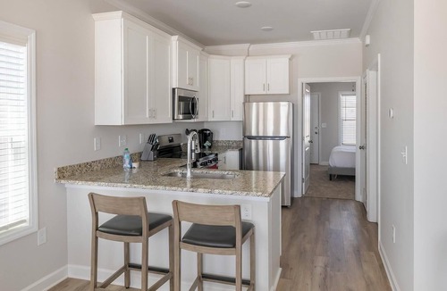 Huntsville Apartment | Landing | Stylish 1BD, Clubhouse, Gym