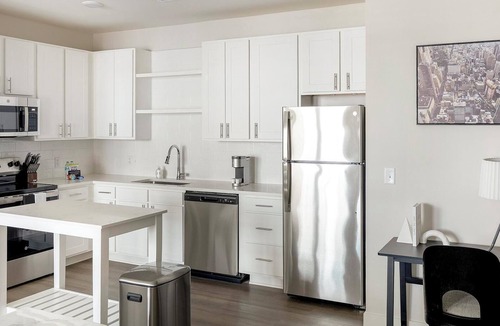 Belle Mina Apartment | Landing | Stylish 1BD, Gym, Clubhouse