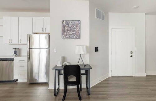 Belle Mina Apartment | Landing | Stylish 1BD, Gym, Clubhouse