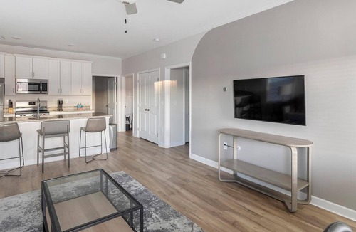 Huntsville Apartment | Landing | Stylish 2BD, Courtyard, Clubhouse