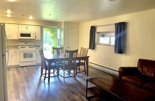 Kachemak Apartment | Large 1 bedroom 1 bath with Sauna