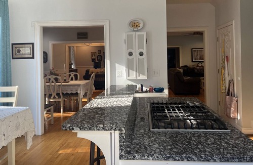 Douglasville House | Large, Clean, Secluded 8 Acre Douglasville Estate for People & Dogs