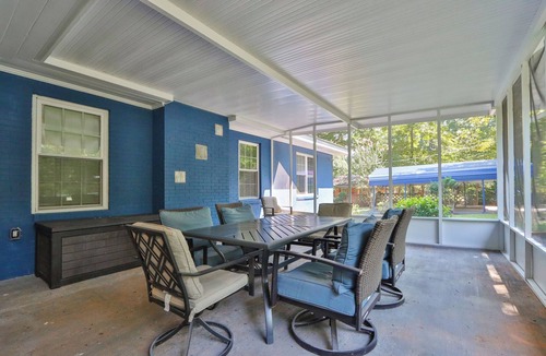 Macon House | Large Retreat with Hot Tub + Big Yard, Sleeps 16!
