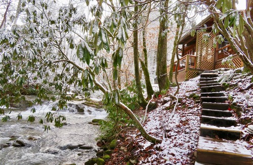 Rocky Grove Cabin | Laurelwood Falls Cabin-A Romantic Creek Side Retreat with Waterfalls
