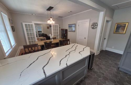 Riverside House | Le Magnolia Magnifique