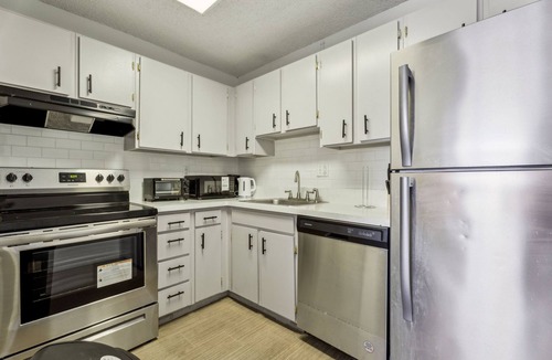 Richmond Apartment | Legacy at Imperial Village 915 I 1 Bed 1 Bath