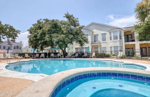 Gulfport Villa | Legacy Villa 1701 | Just a Short Walk to the Beach!