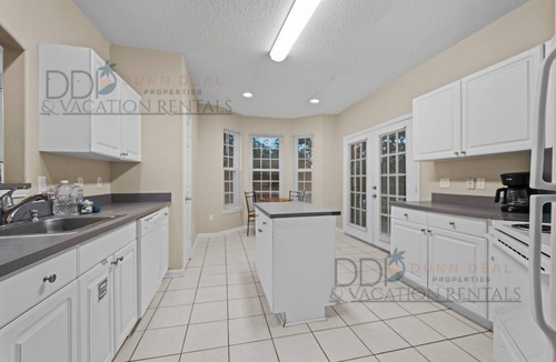 Gulfport Villa | Legacy Villa 705 | Just a Short Walk to the Beach!