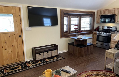 Cosby Cabin | Liberty Creek - Creekside Haven