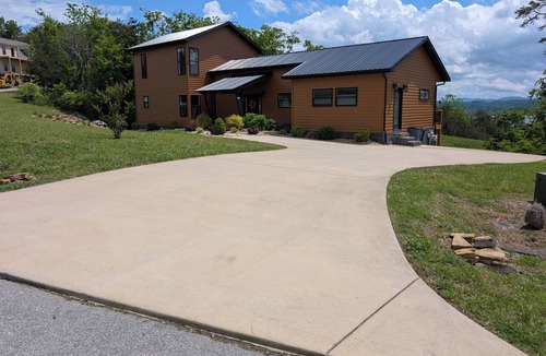 Dandridge House | Like New Lake & Mountain Views from every room in the house!