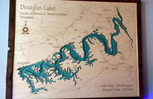 Dandridge Ski Chalet | Live Luv Lake, Hot Tub, Private Boat Dock, WIFI,560 FREE tickets each paid day
