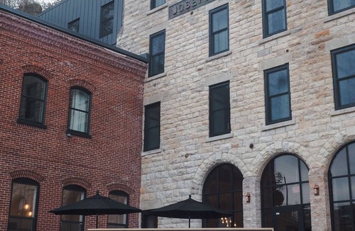 Stillwater Hotel | Lora
