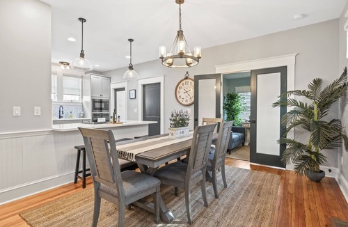 Five Points House | Lorraine's Home Away From Home - Walking distance to Five Points