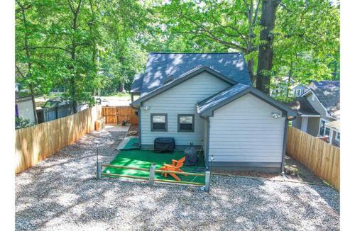 East Point House | Lovely 3BR 3BA Home minutes from Airport/Downtown Atlanta