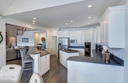 Mooresville House | Lucky's Lake House | Sleeps 20 | Pool | Game Room