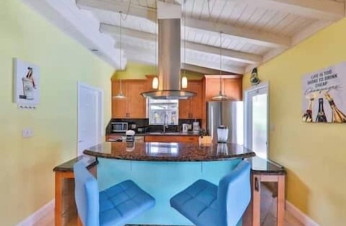 Riverside Park House | LUX View Villa