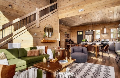 Sevierville Cabin | LuxCabin with Stunning Views 🍂 Indoor Heated Pool