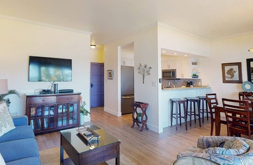 Wailua Condo | Luxe Beachfront Tropical Paradise