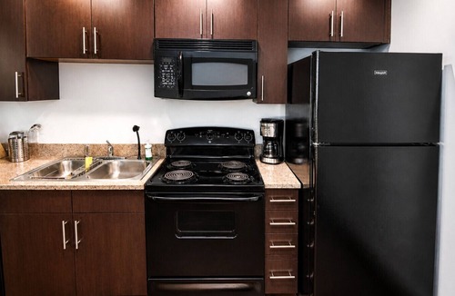 Five Points South Apartment | Luxe Nest | King Studio Downtown 2A