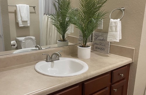 Gunter Afs Apartment | Luxurious Fully furnished 2bedroom 2 bathrooms 3rd floor apartment!