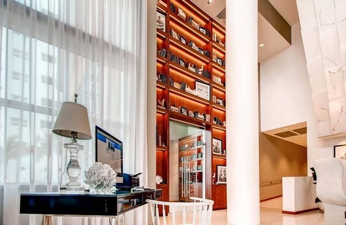 North Beach Apartment | Luxury 1BR w Amazing Ocean Views | Beach Access| Outdoor Pool
