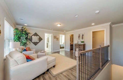 Church Street House | Luxury Gated Townhome For Full World Cup Stay w/2 Car Garage + Safe & Private