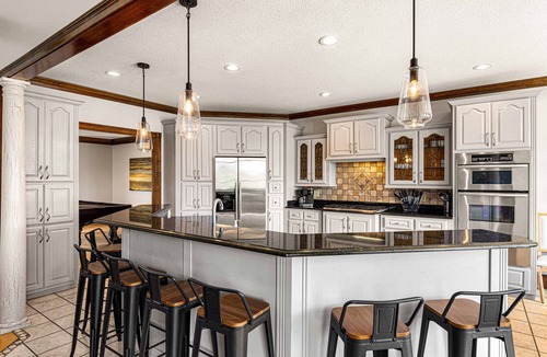 Marshall House | Luxury Getaway Home w/Breathtaking Views | Pool, Hot Tub | Sleeps 20