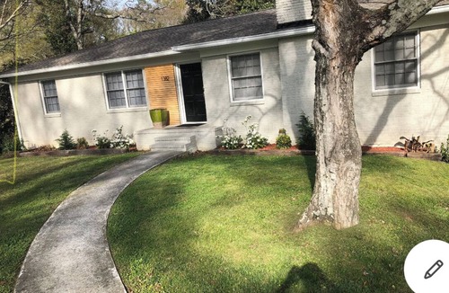 Atlanta House | Luxury Home With Southern Charm - Close Proximity To All Atlanta Attractions