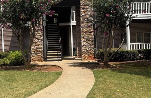 McDonough Apartment | Luxury Vibes Without Luxury Prices