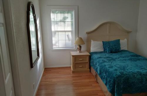 Dock Junction House | Mack Street 2 Bedroom Brunswick Great Location