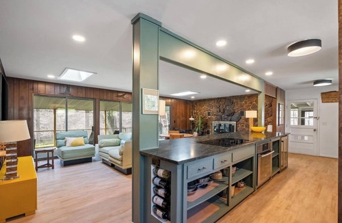 Crane Hill House | MAGNOLIA TRACE Lakefront Bliss: Rustic Stone Cottage Retreat on 5 Ac- Fiber WiFi