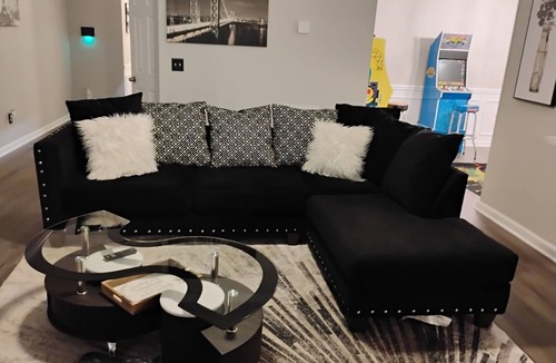 Church Street House | Maison Gris Terrific 4-bedroom house with AC in vibrant Atlanta, Ga