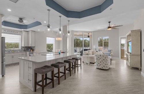 South Island Apartment | Manatee Bay #721- Waterfront Condo with Bay Views & Pool condo