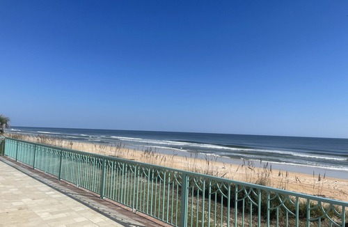 Palm Coast House | Mansion on the Beach. Villa Giardina di Santa Ninfa