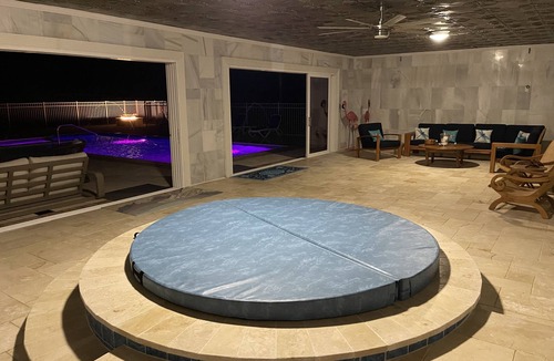 Palm Coast House | Mansion on the Beach. Villa Giardina di Santa Ninfa