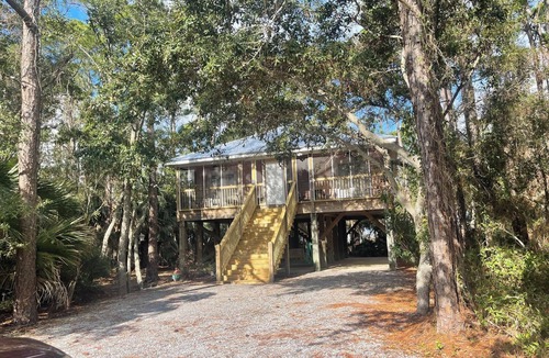 Dauphin Island House | Maritime Treehouse is a unique find in the heart of Dauphin Island!