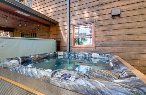 McDonough House | McDonough Escape w/Private Hot Tub & Game Room!