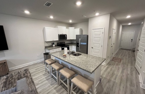 Florida Panhandle House | Meadow Flower Townhome-Downtown, Beaches, & UWF